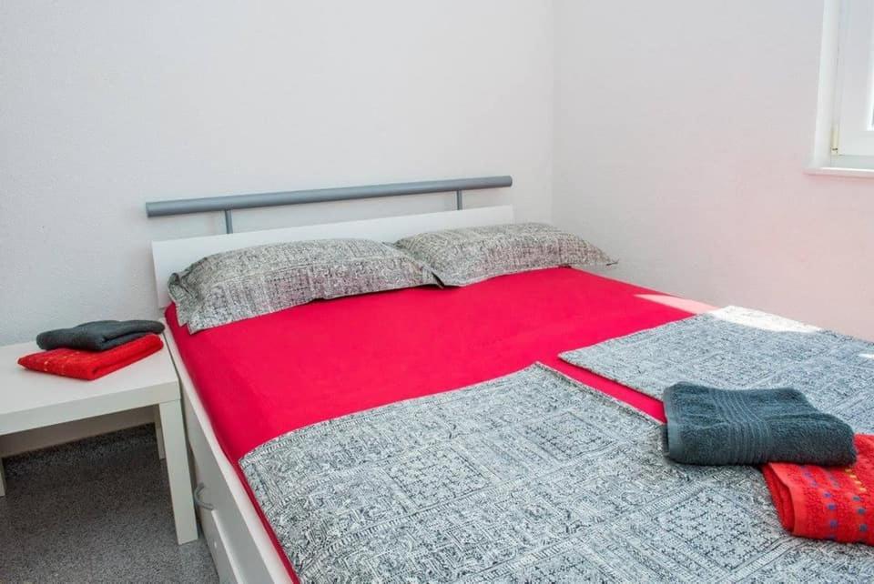 Apartment Vodice - Lovric Екстериор снимка